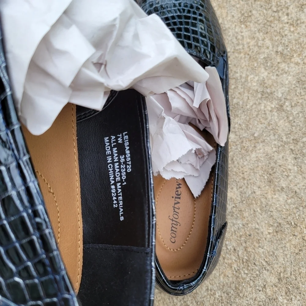 Comfortview Women's Black Loafers